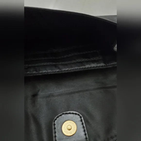 Monet Small 100% Leather Convertble Clutch Purse**Removable Chain Strap - Picture 8 of 9